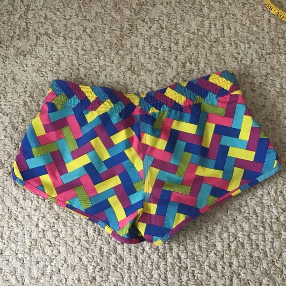 Powder Room Board Shorts - Picture 4 of 5